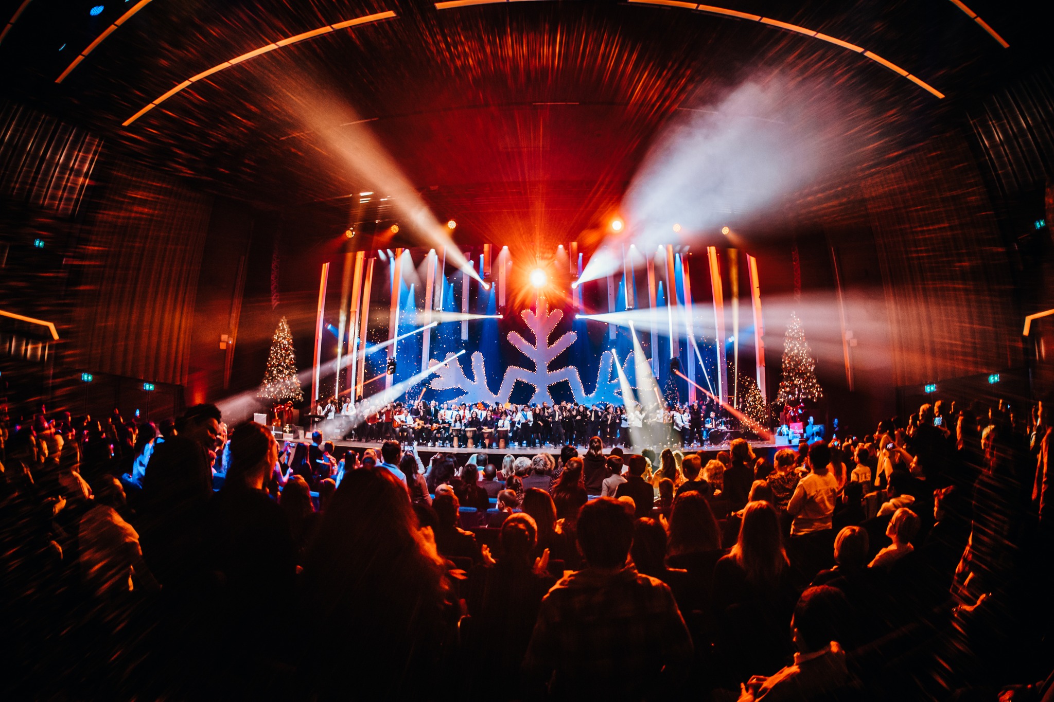 Het Kerst Muziekgala Backbone International